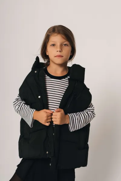 Жилетка Черная